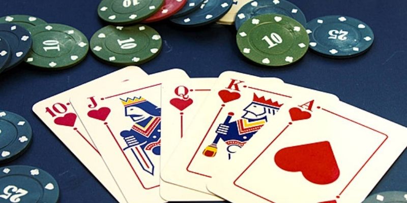 Xì dách vô cực đem đến bàn cược sôi động